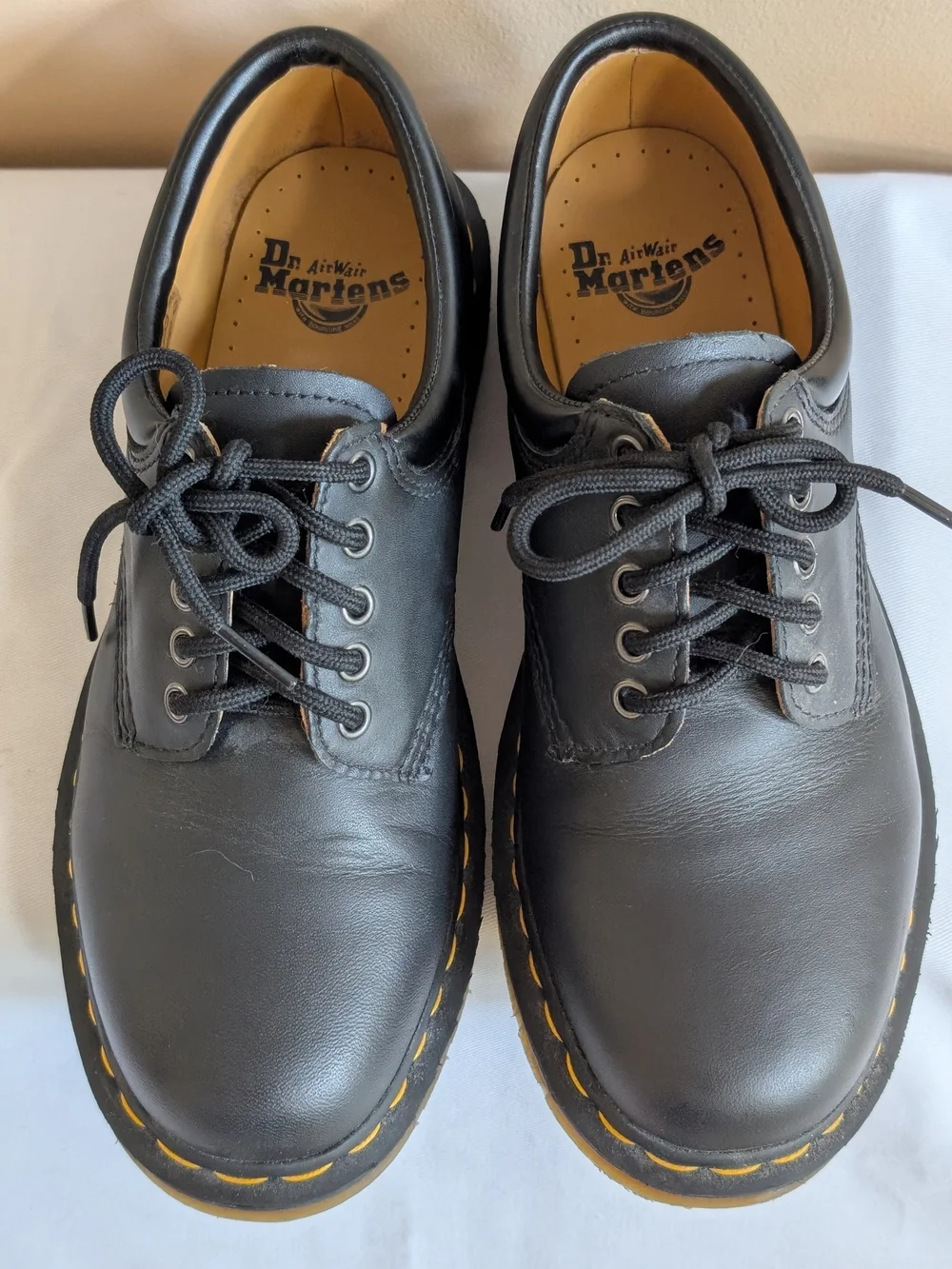 NWOT Dr. Martens 8053 5-Eyelet Lace-Up Unisex Men’s 9 Women’s 10 Black Nappa